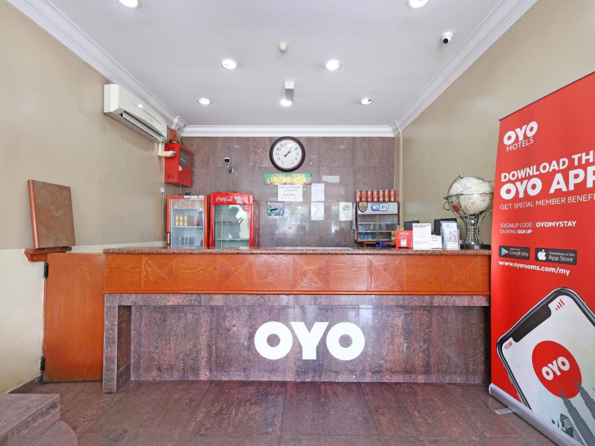 קלאנג Super Oyo 447 Comfort Hotel Meru מראה חיצוני תמונה