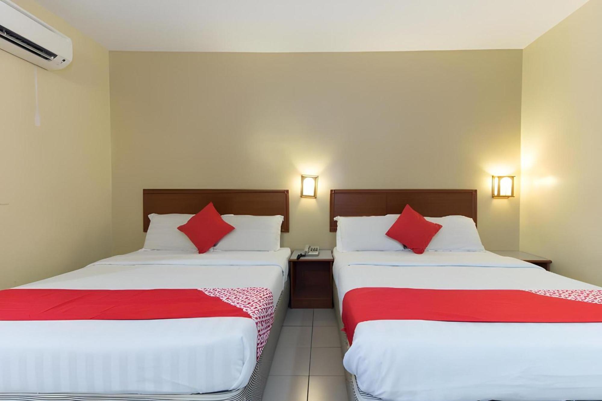 קלאנג Super Oyo 447 Comfort Hotel Meru מראה חיצוני תמונה