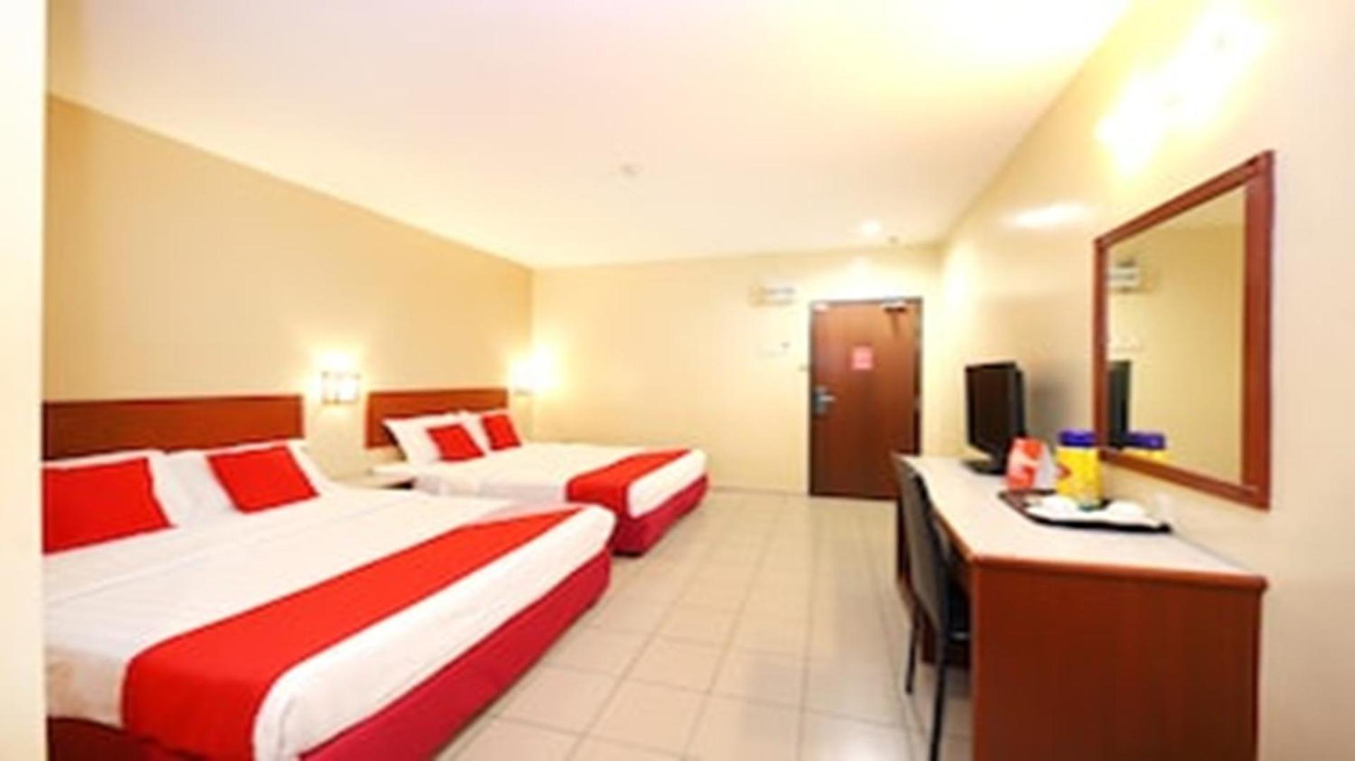 קלאנג Super Oyo 447 Comfort Hotel Meru מראה חיצוני תמונה